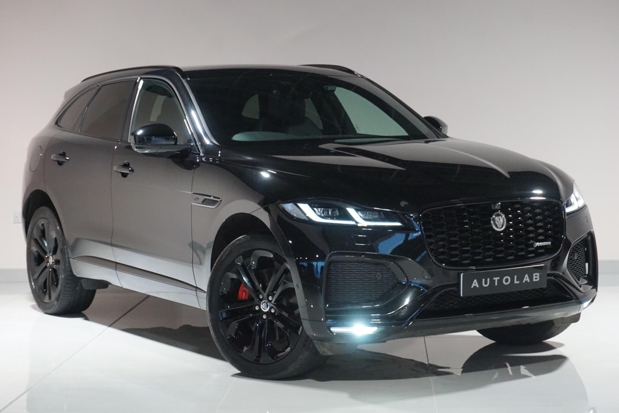 Jaguar F-PACE 3.0 D300 MHEV R-Dynamic HSE Black SUV 5dr Diesel Auto AWD Euro 6 (s/s) (300 ps)